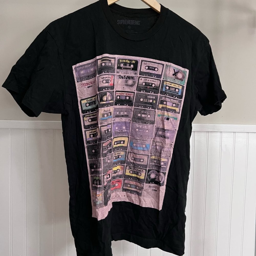 Black T-shirt, UO Size Small.